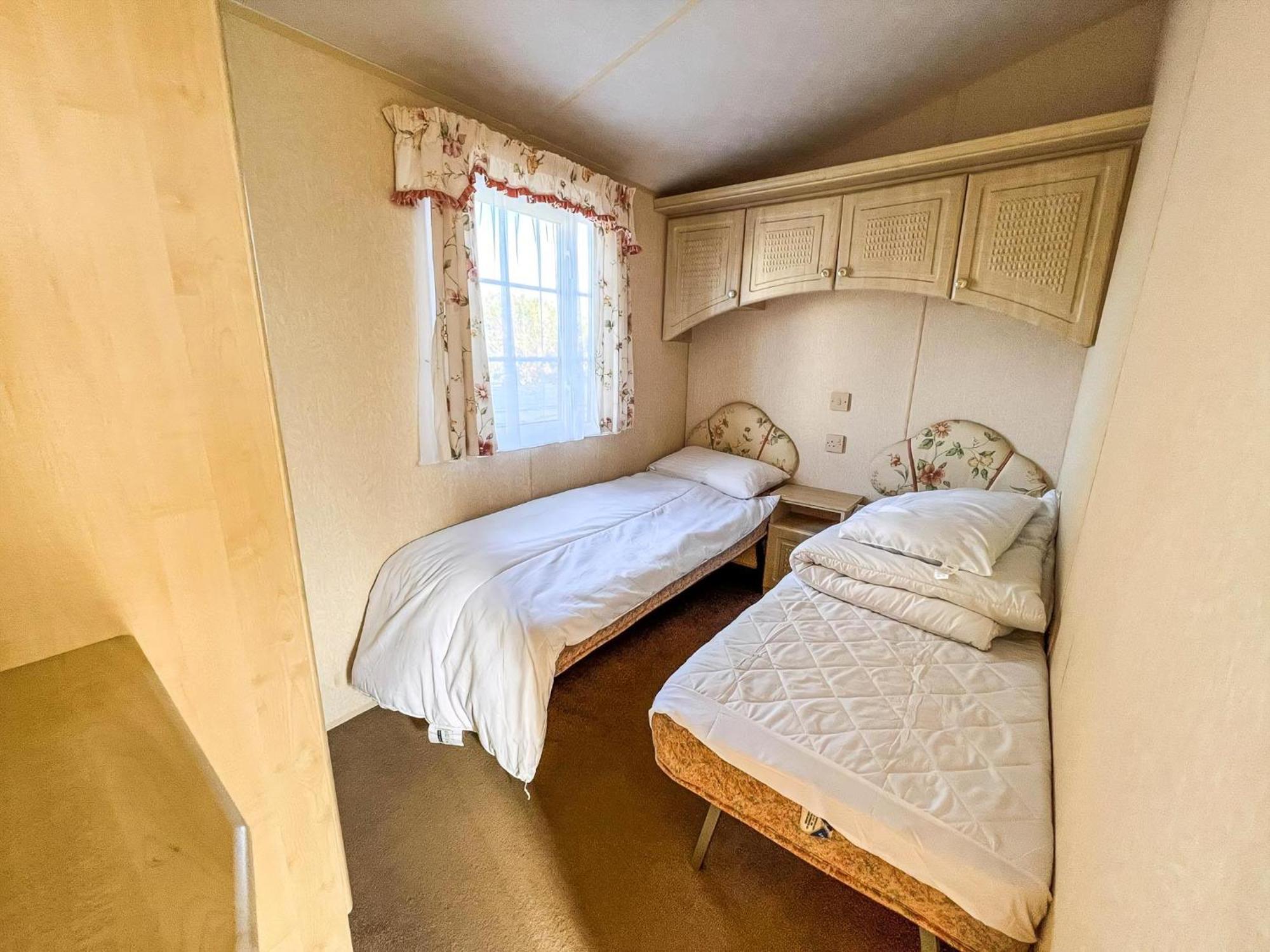 6 Berth Dog Friendly Caravan In Hunstanton, Minutes From The Beach Ref 13013L Exterior foto